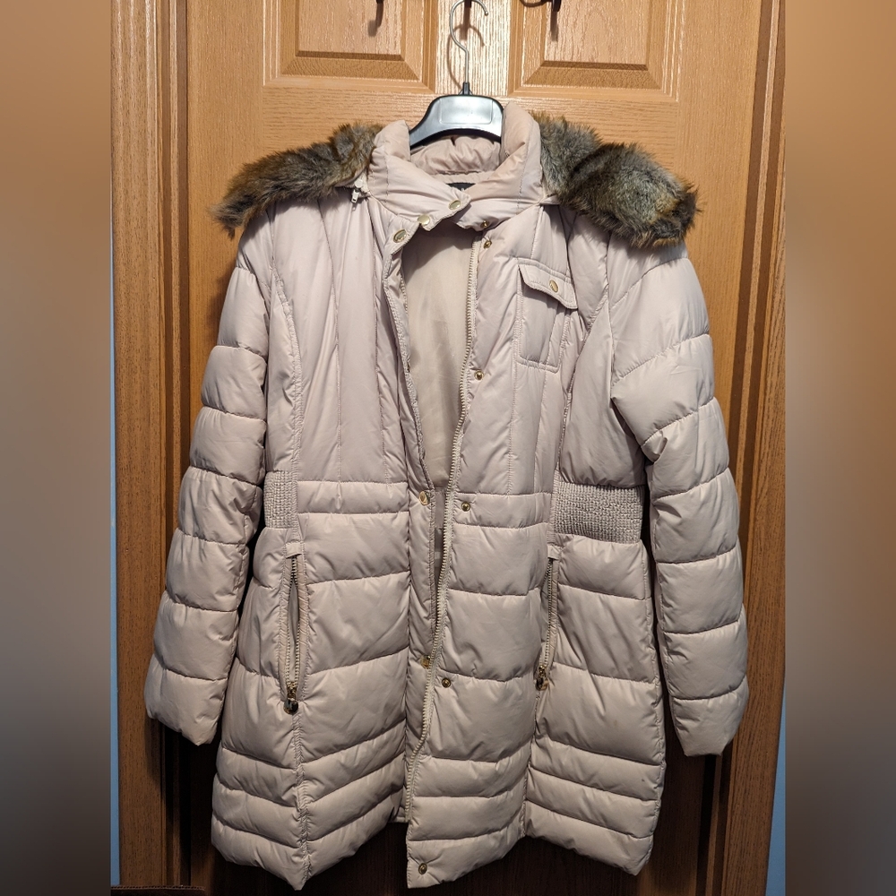 Metaphor Women's Puffer Coat with Faux Fur Hood - Cream